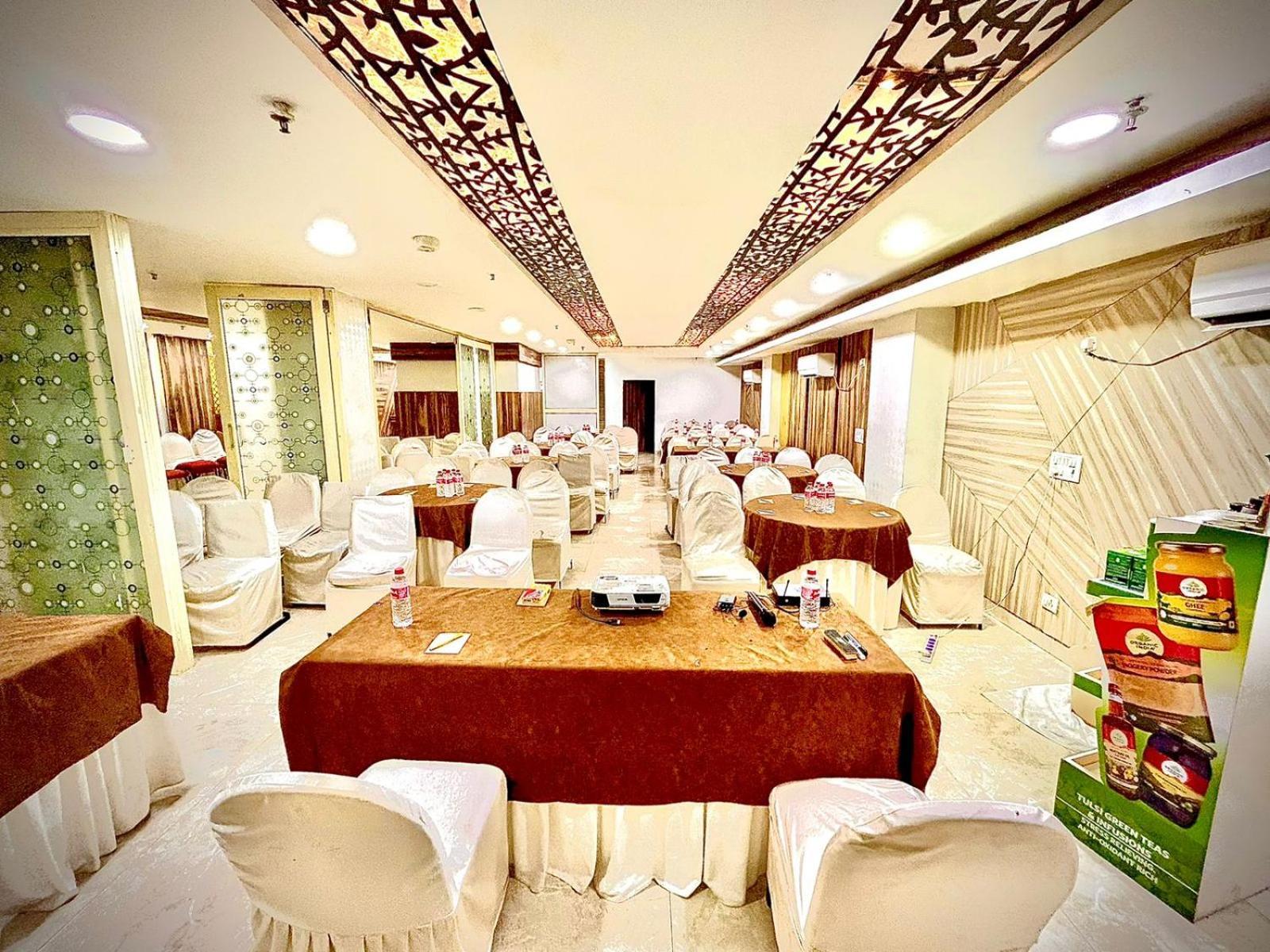 Hotel Spb 87 Near Karol Bagh Metro Station Delhi 외부 사진