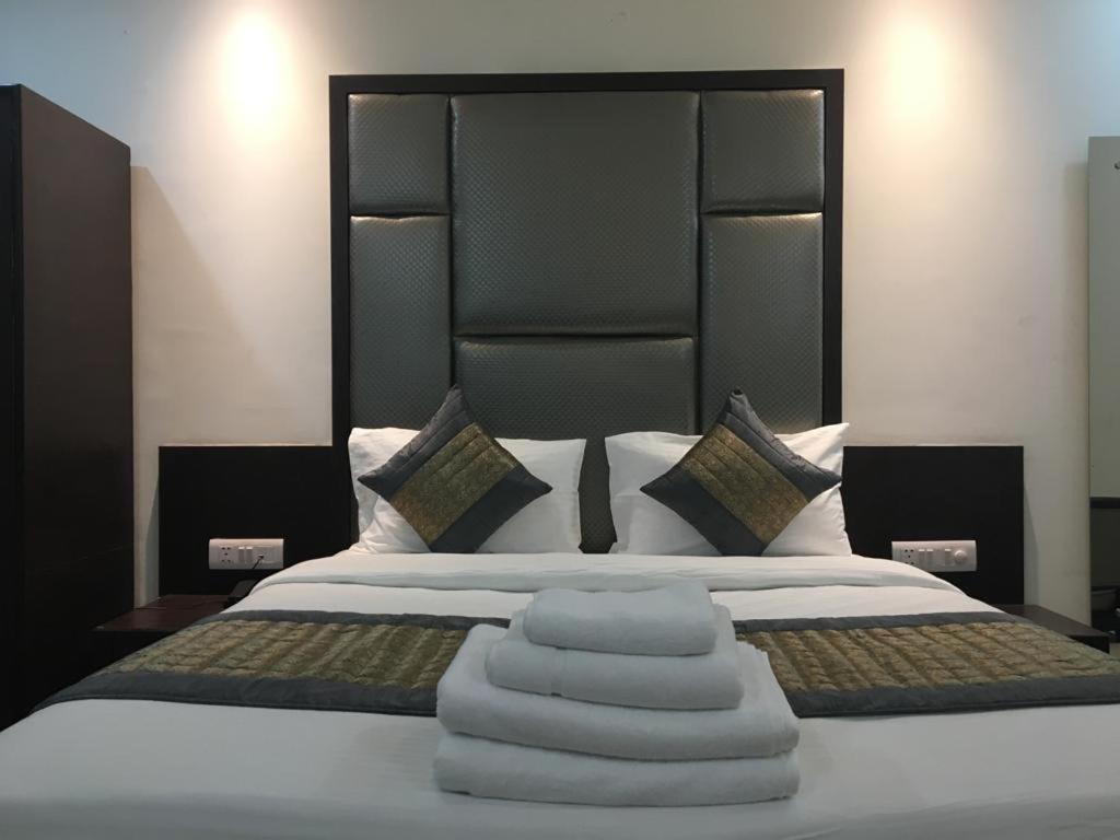 Hotel Spb 87 Near Karol Bagh Metro Station Delhi 외부 사진