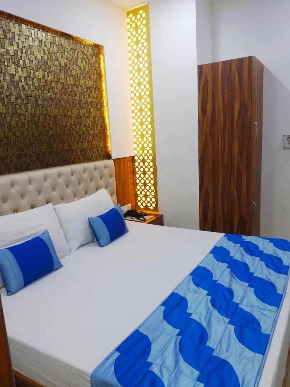 Hotel Spb 87 Near Karol Bagh Metro Station Delhi 외부 사진