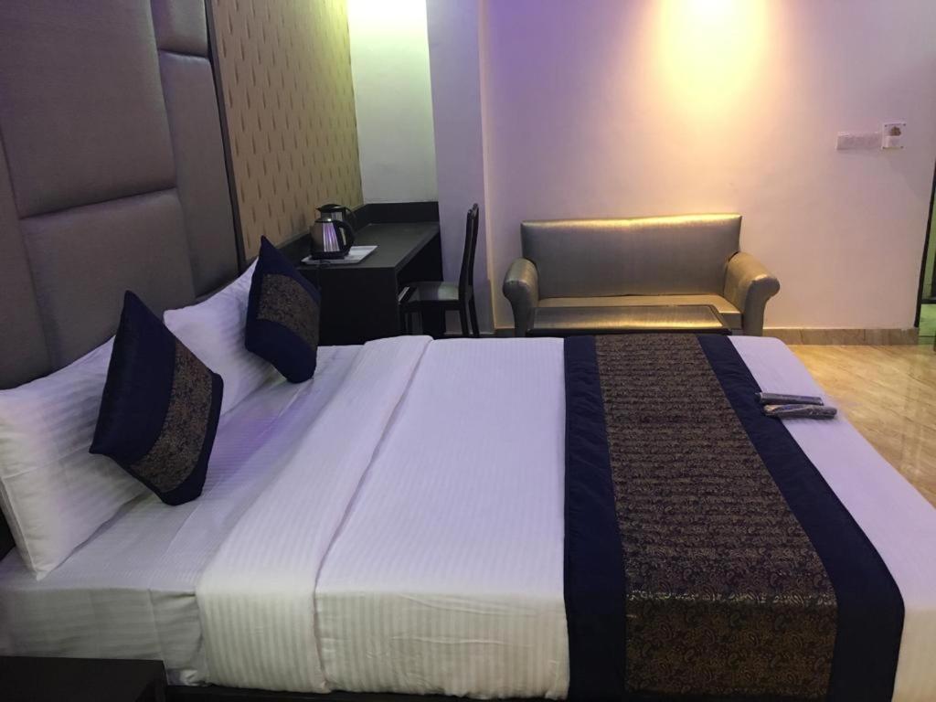 Hotel Spb 87 Near Karol Bagh Metro Station Delhi 외부 사진