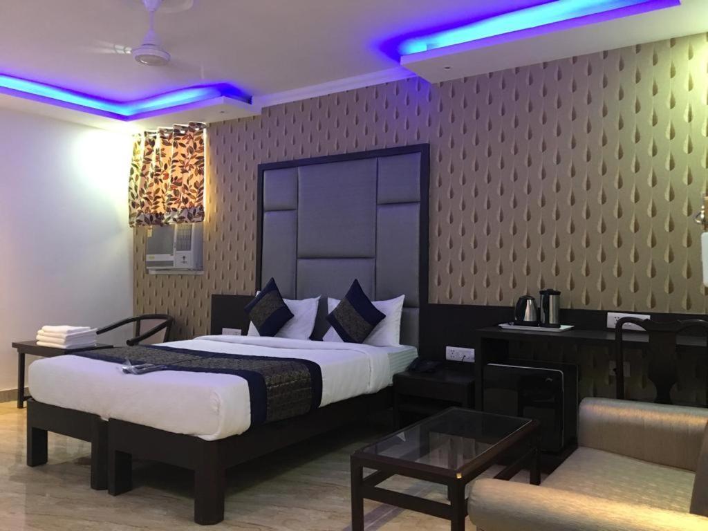 Hotel Spb 87 Near Karol Bagh Metro Station Delhi 외부 사진